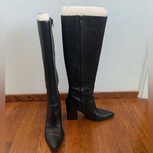 Nine West black leather heeled boots size 9. Heel height is 3.38”.